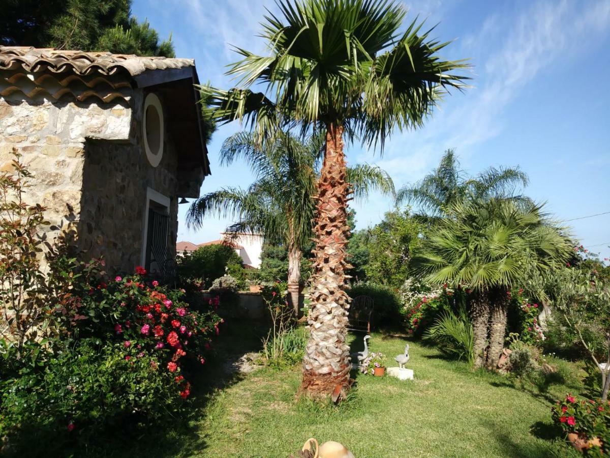 "Giardino Fiorito" Villa Gizzeria Exterior photo